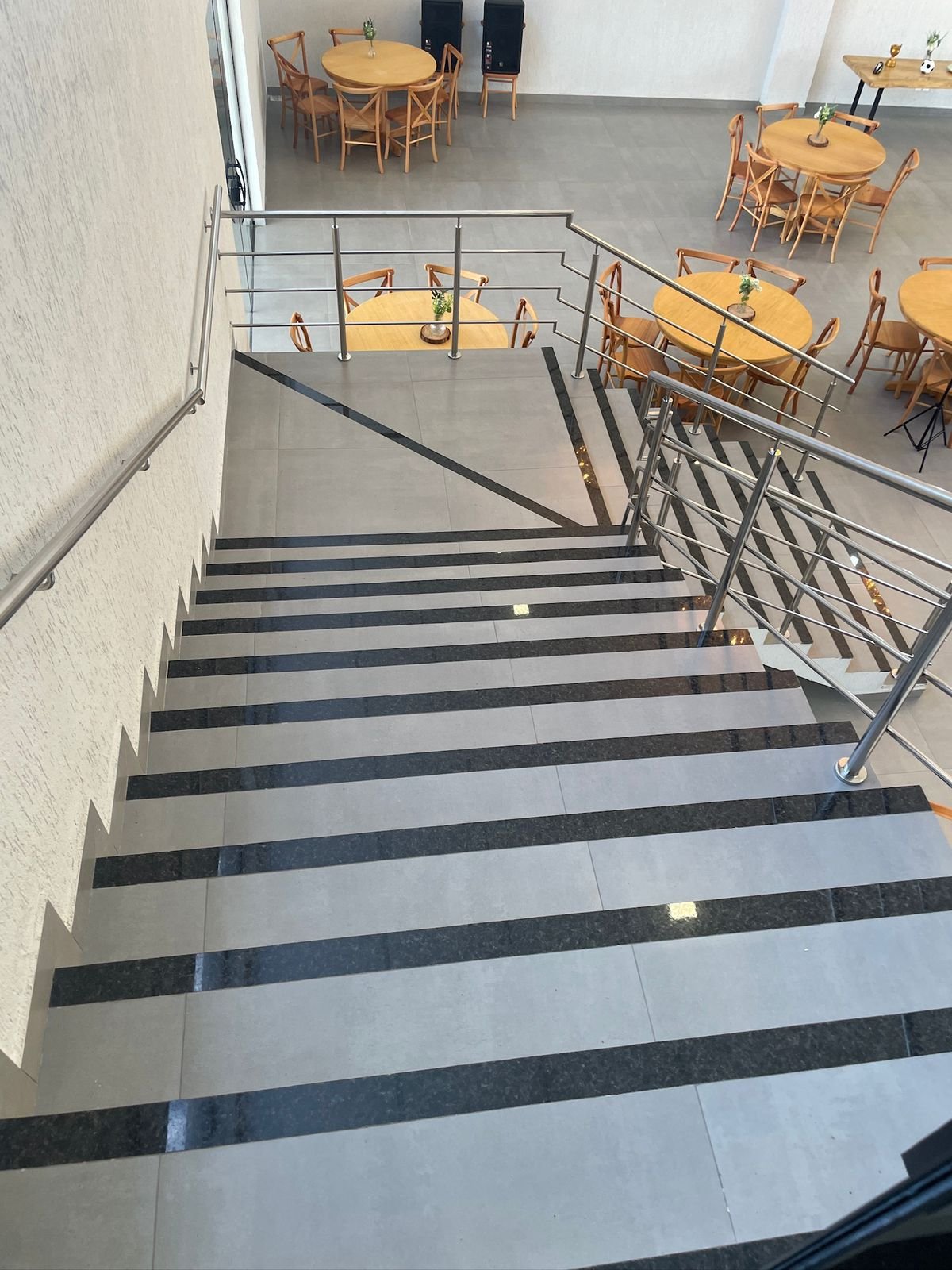Escadas em granito e mármore